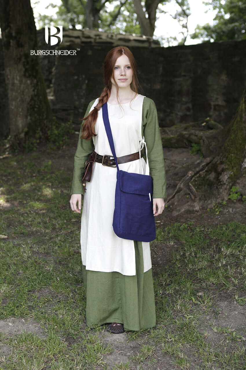 Bag Ehwaz - versatile medieval accessory by Burgschneider, perfect for pilgrims and historical reenactments.