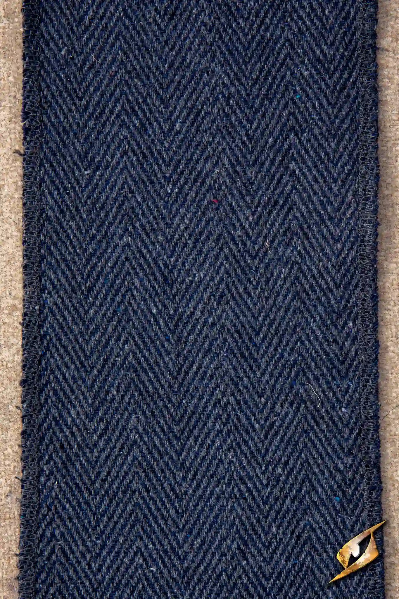 261103 04
