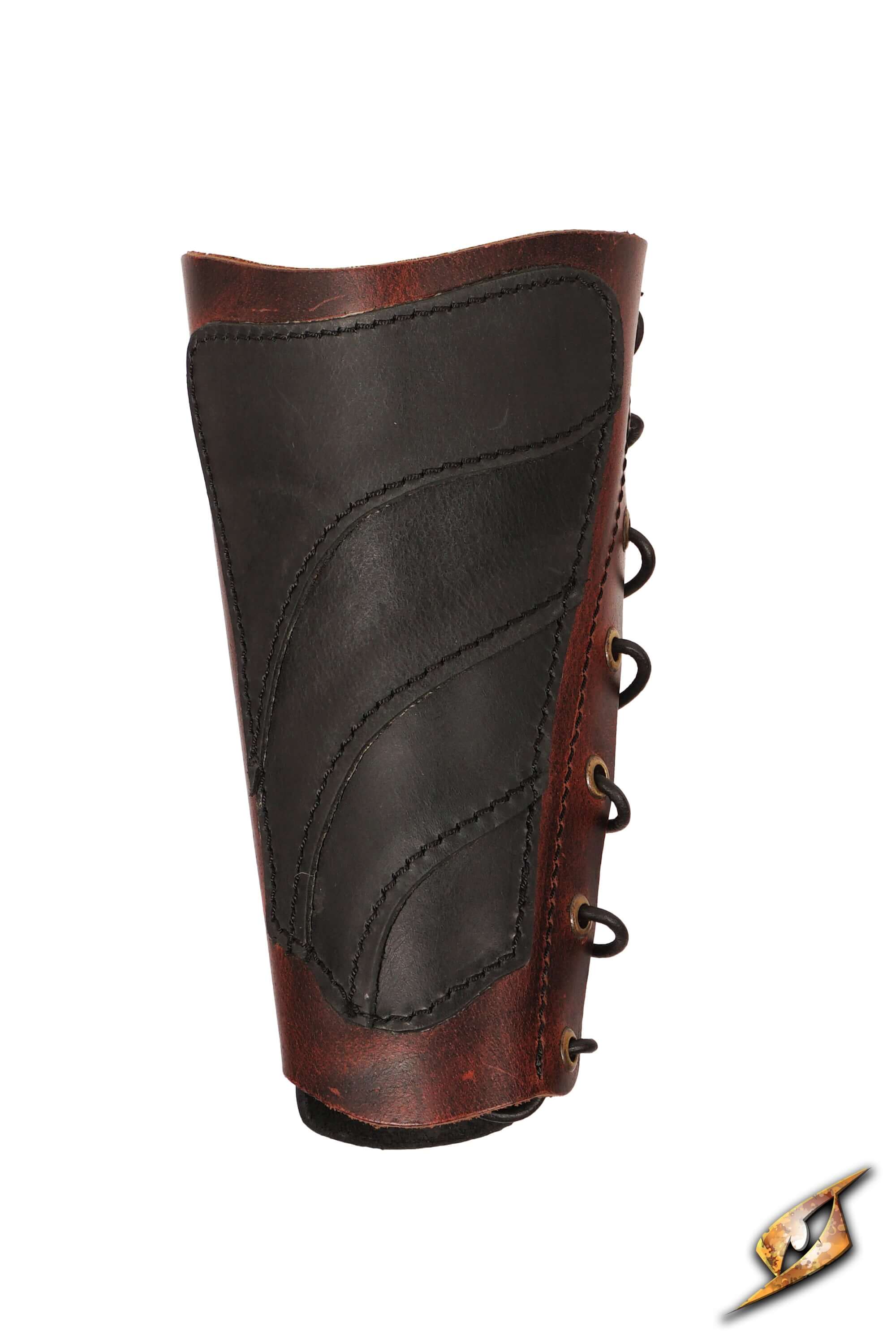 Glade Warden Bracer made of genuine leather, designed for archery with comfort and style.