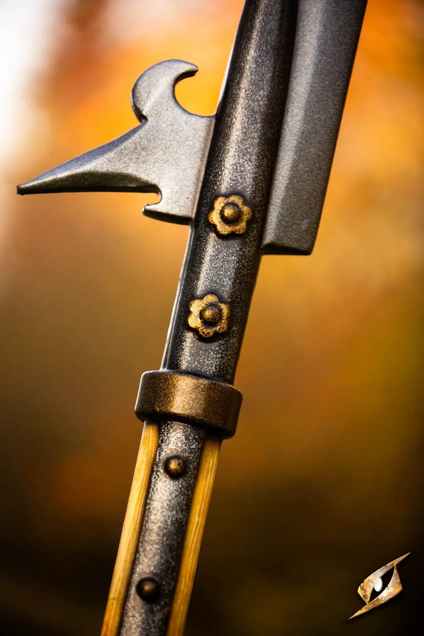 Battle Standard - Fauchard Top showcasing its striking design and tactical features.