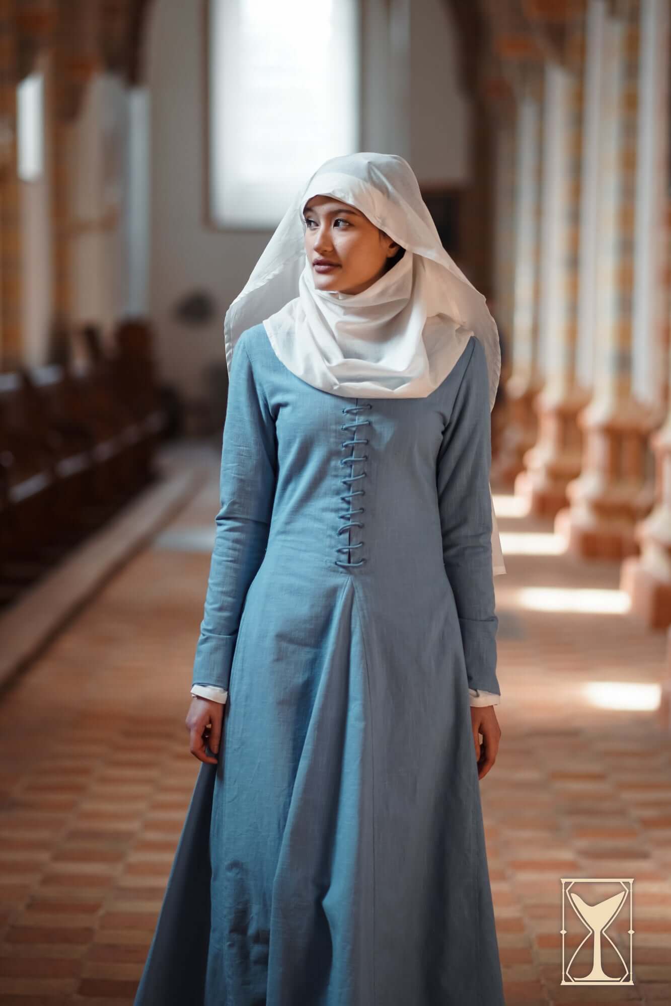 Cotehardie Marian dress in blue with central lacing, designed for High and Late Medieval periods.