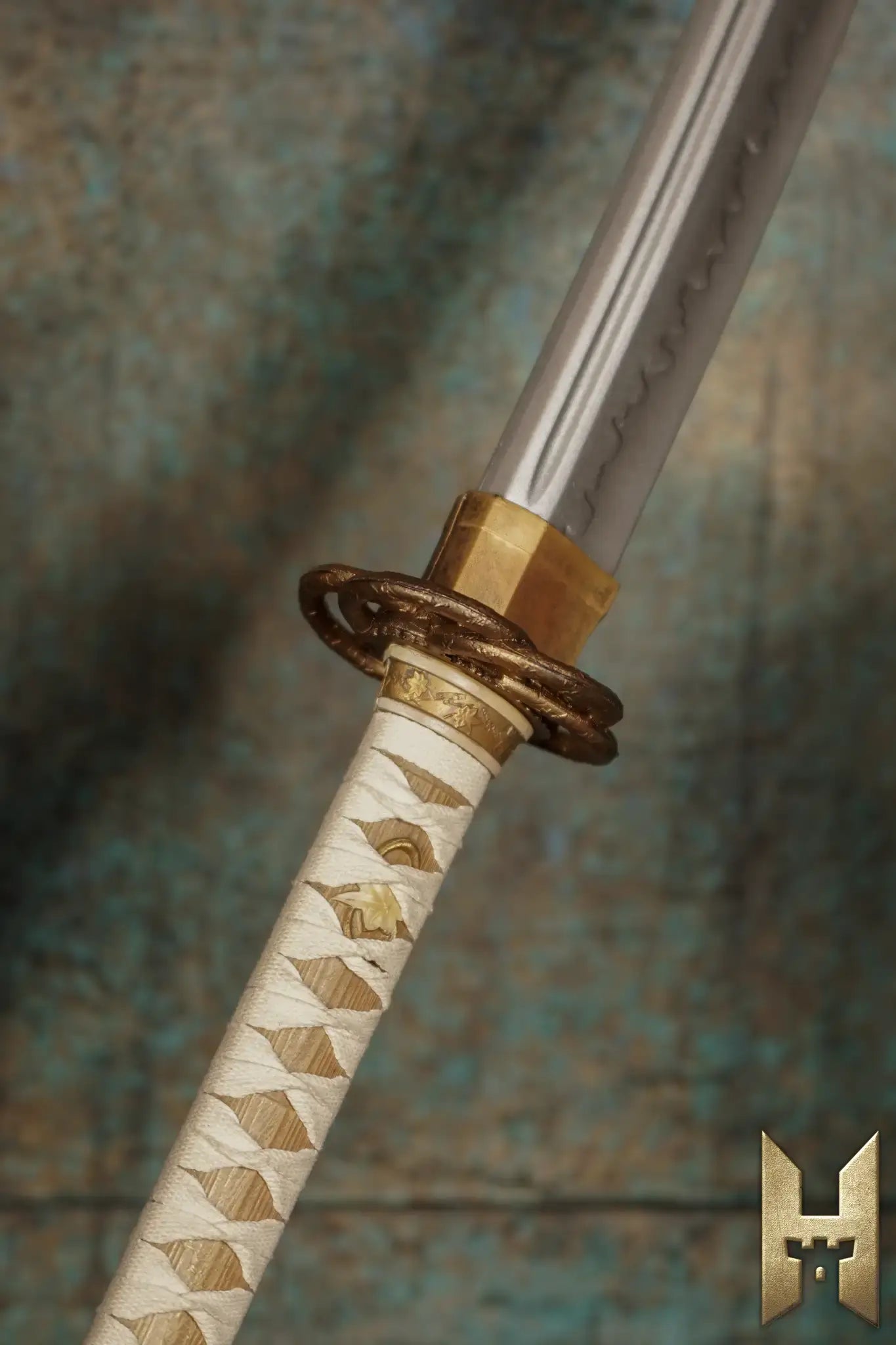 Ryūgan the Katana close-up, showcasing elegant design and craftsmanship of the Stronghold Masters Collection.