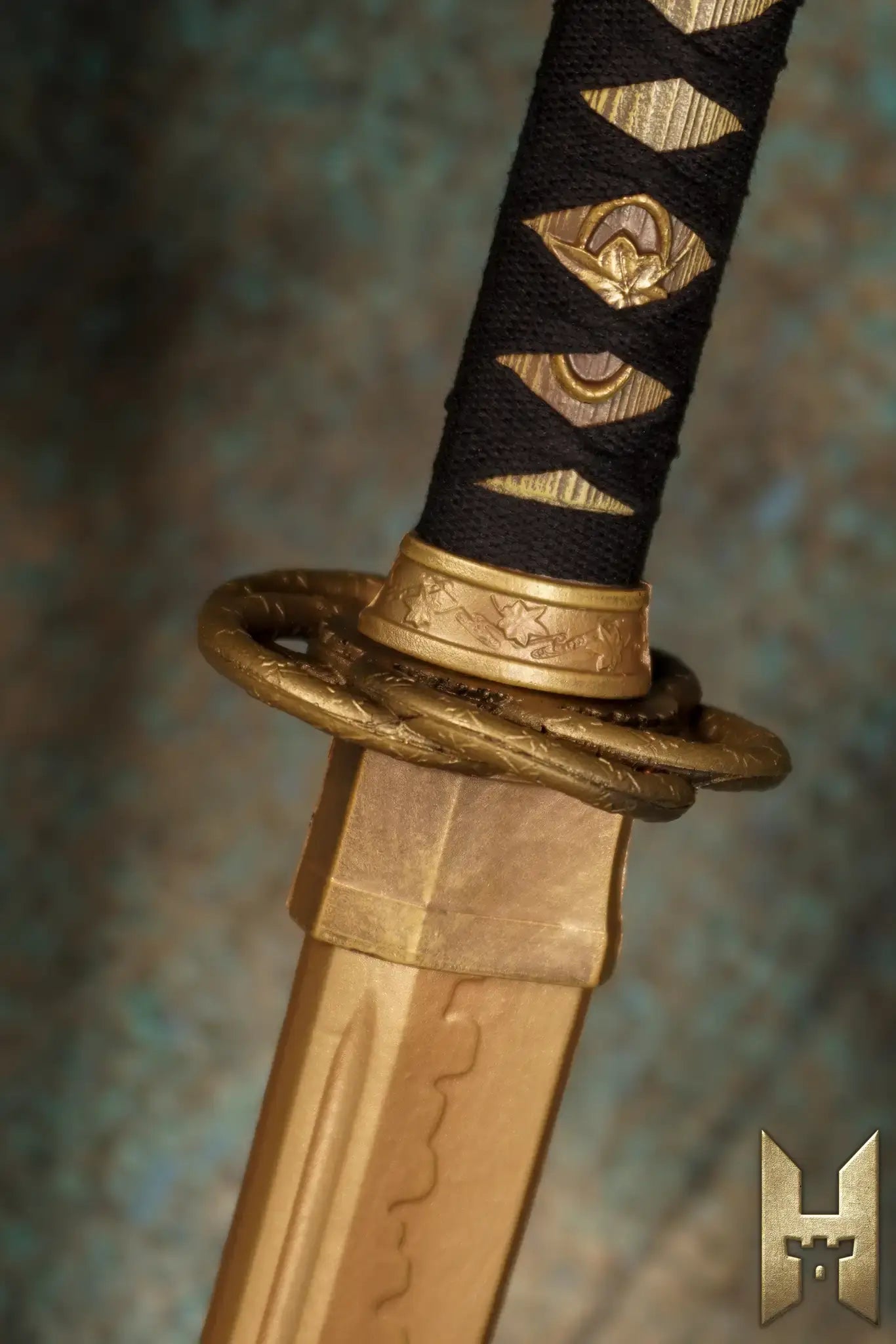 Close-up of Ryūgan the Katana handle showcasing intricate design and craftsmanship.