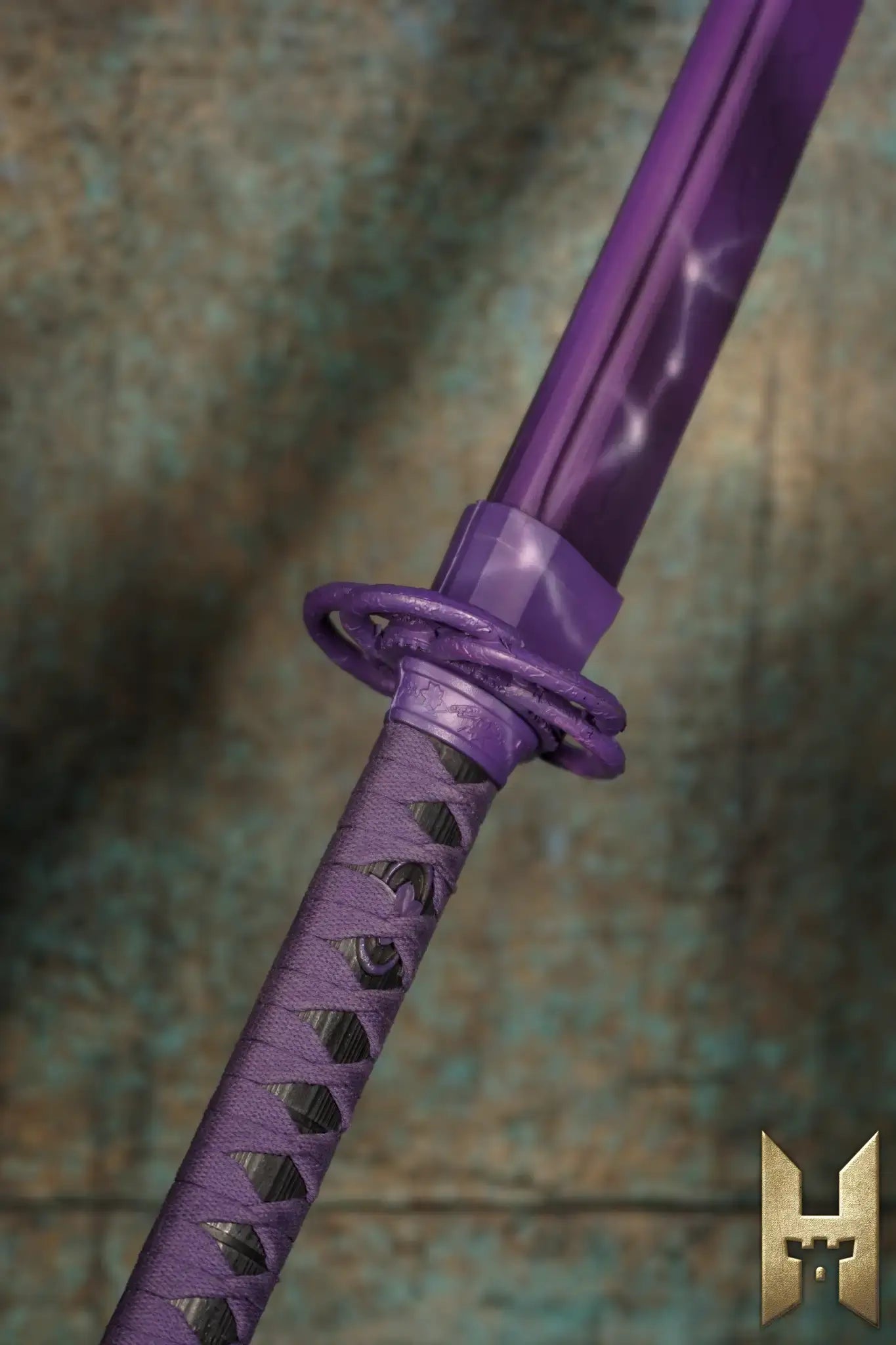 Ryūgan the Katana with a purple handle and elegant design from the Stronghold Masters Collection.