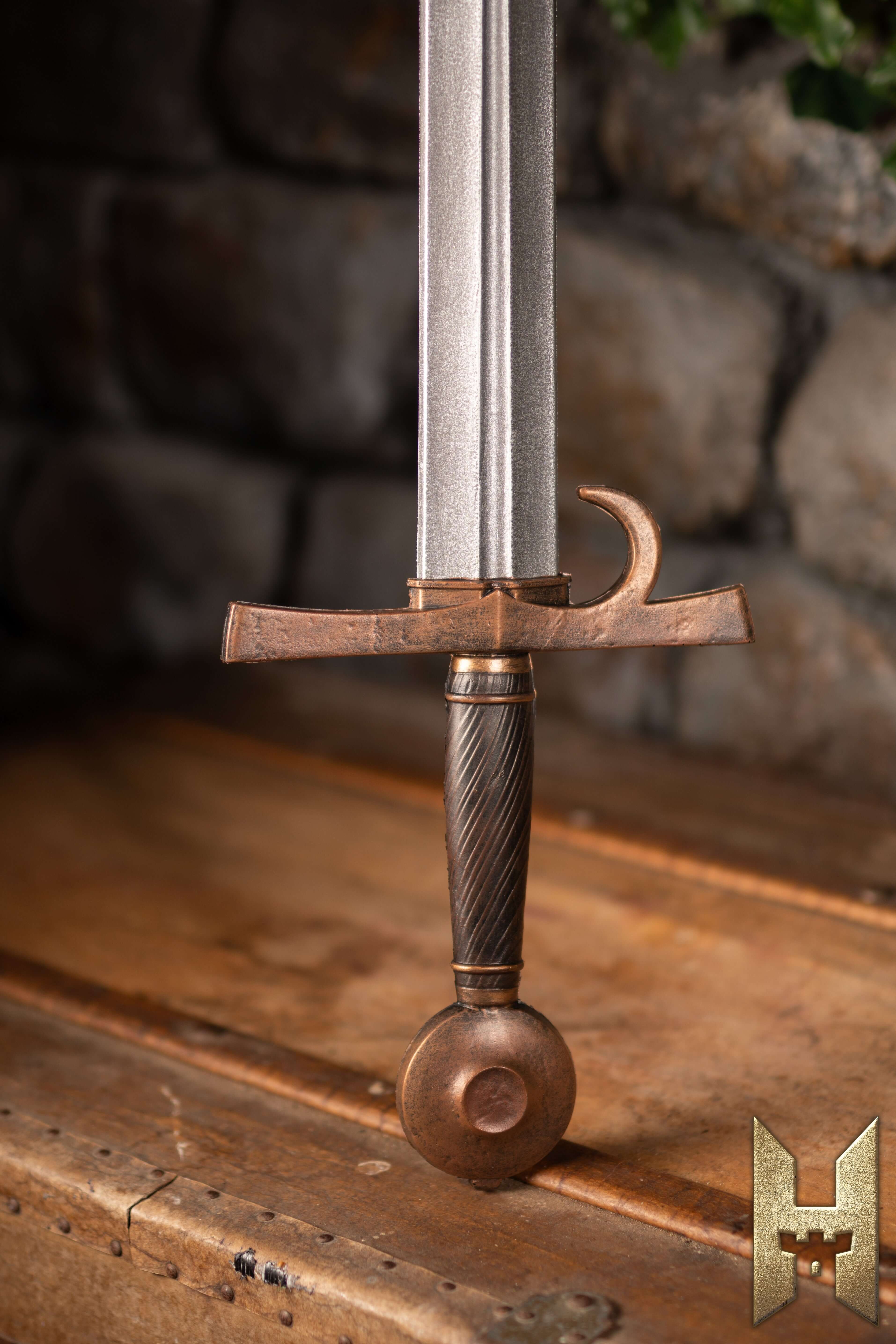 Milanese Sword from Epic Armoury’s Stronghold Master Collection with elegant design and durable construction.