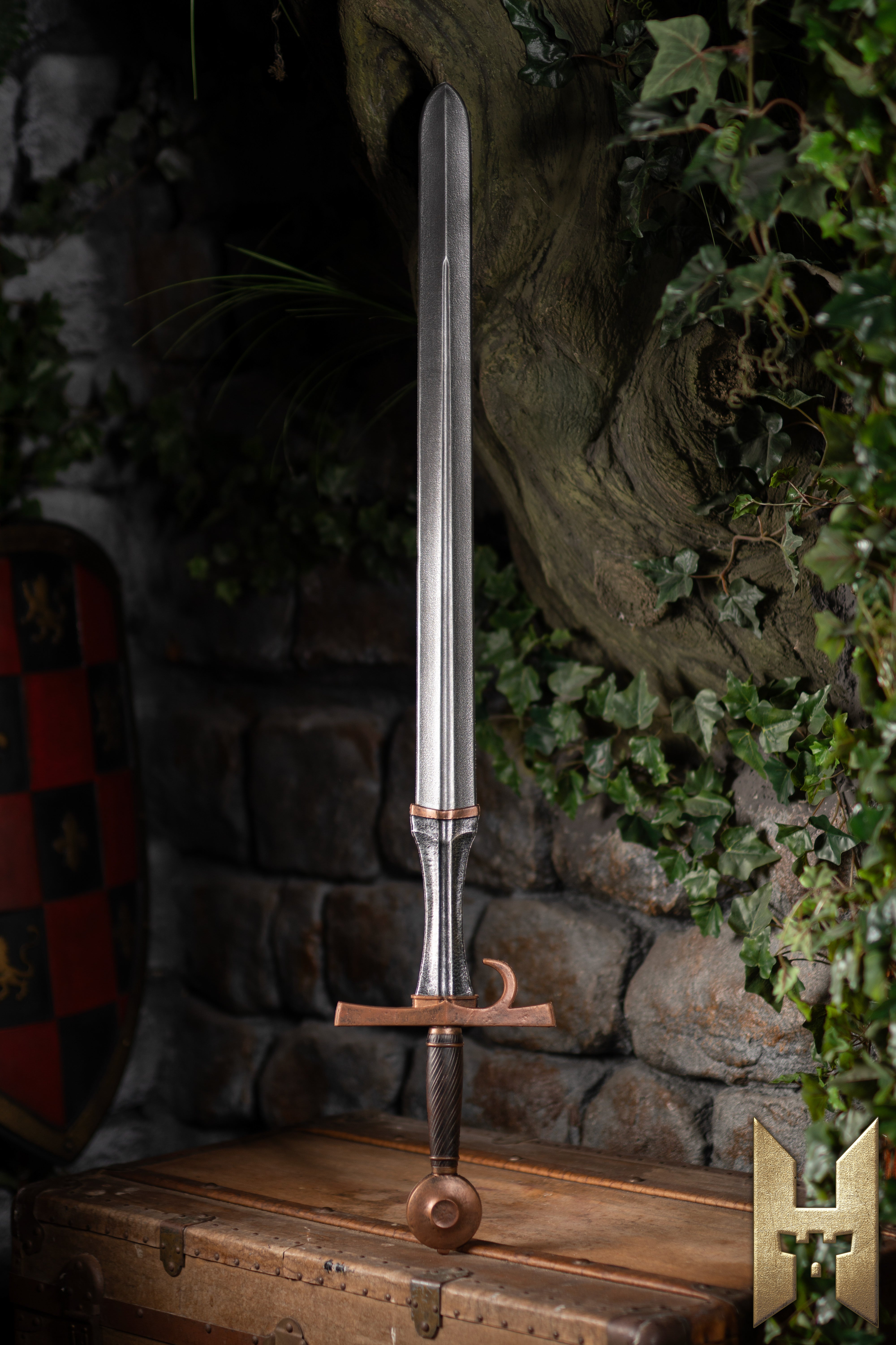 32770155 01 Milanese Sword   Bronze Steel   109Cm