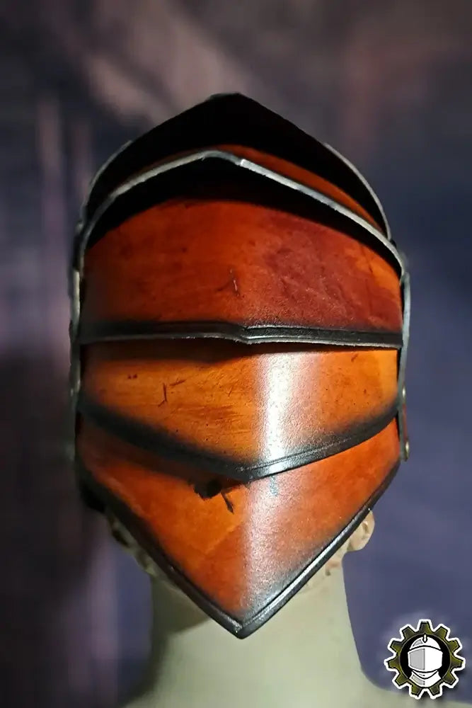 Helmet Mercurio (Fighter) featuring a sleek design and lightweight leather construction for head protection.