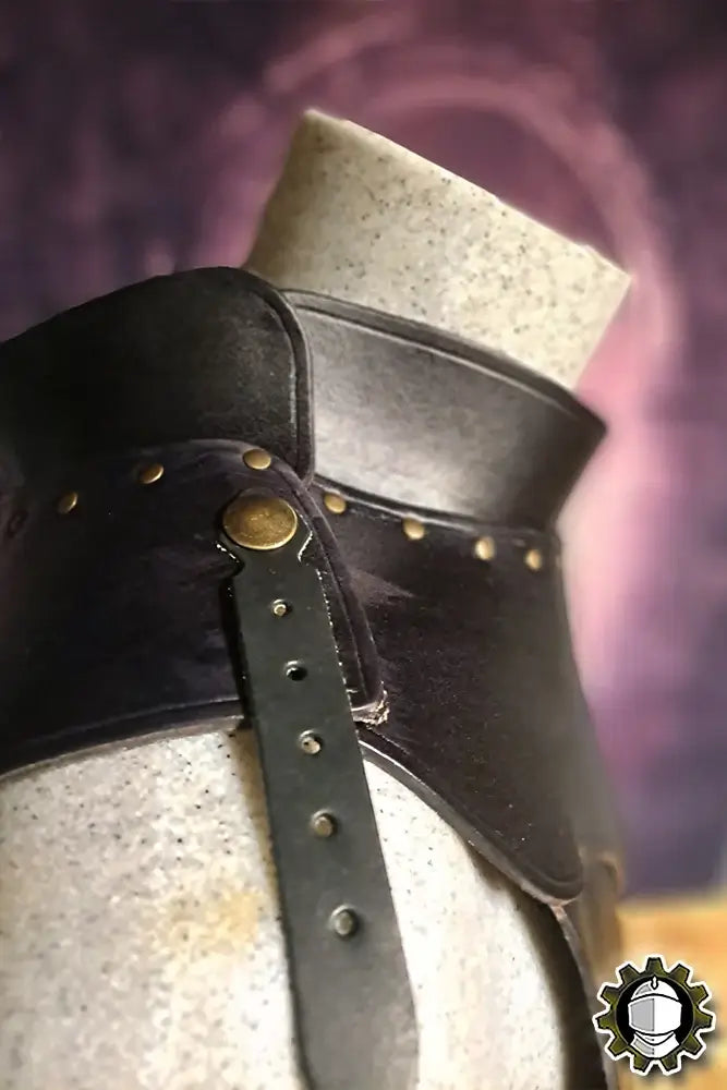 Close-up of the Breastplate Cicero (Fighter) showcasing durable leather construction and elegant design features.