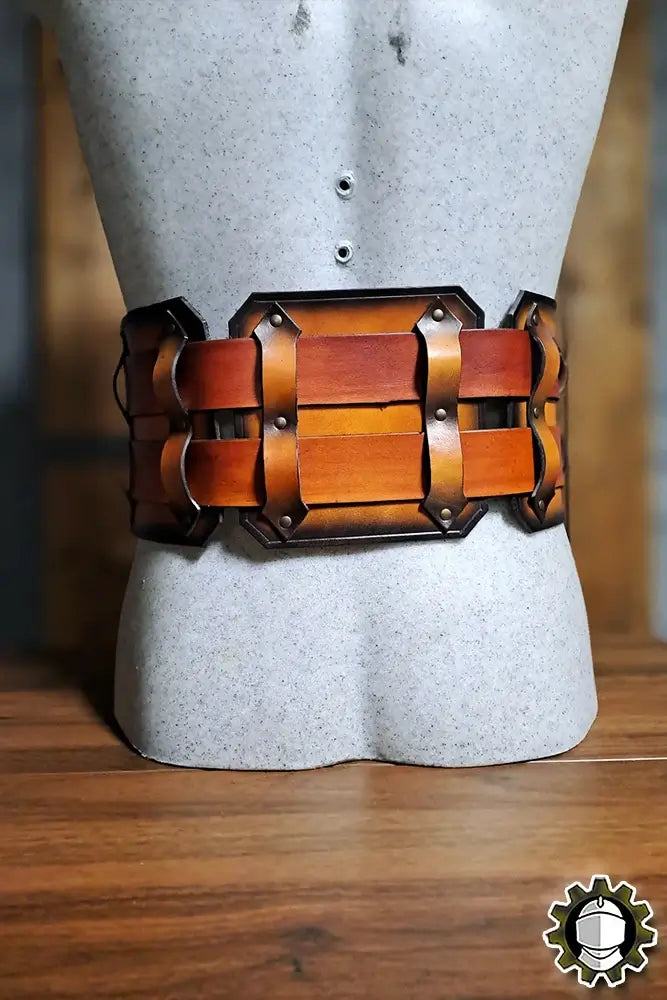 Broad Belt Jaret (Fighter) showcasing a double-belt leather construction with overlapping plates.