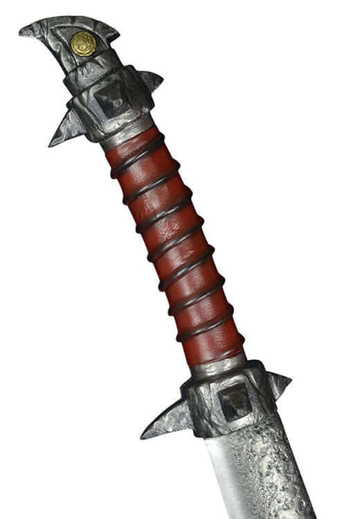 Handle detail of the Baen Si II sword featuring red wrappings and unique design elements.