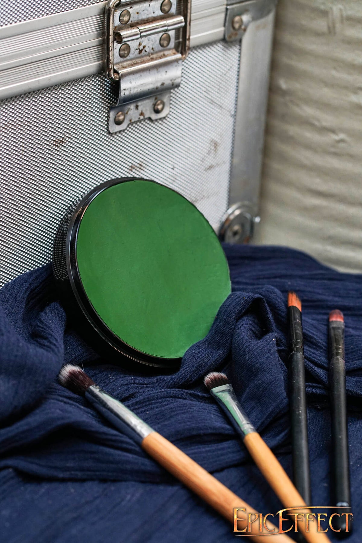 Water Based Make Up - Dark Green
