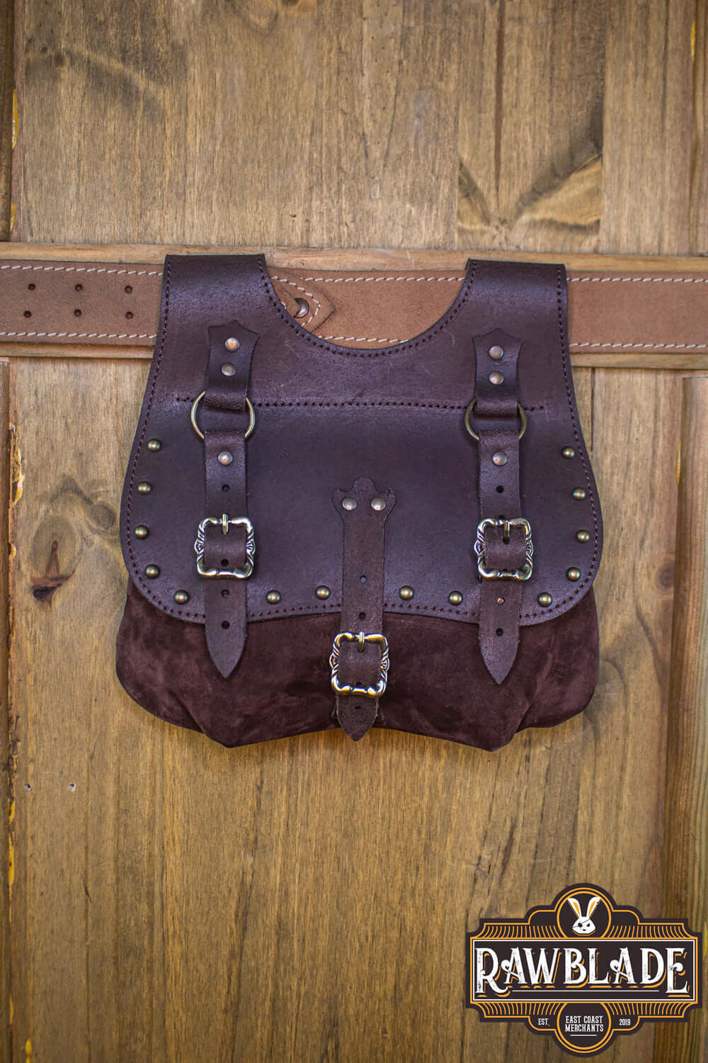 Agor Belt Bag made of leather and split leather, designed to fit various belts, shown in brown color.