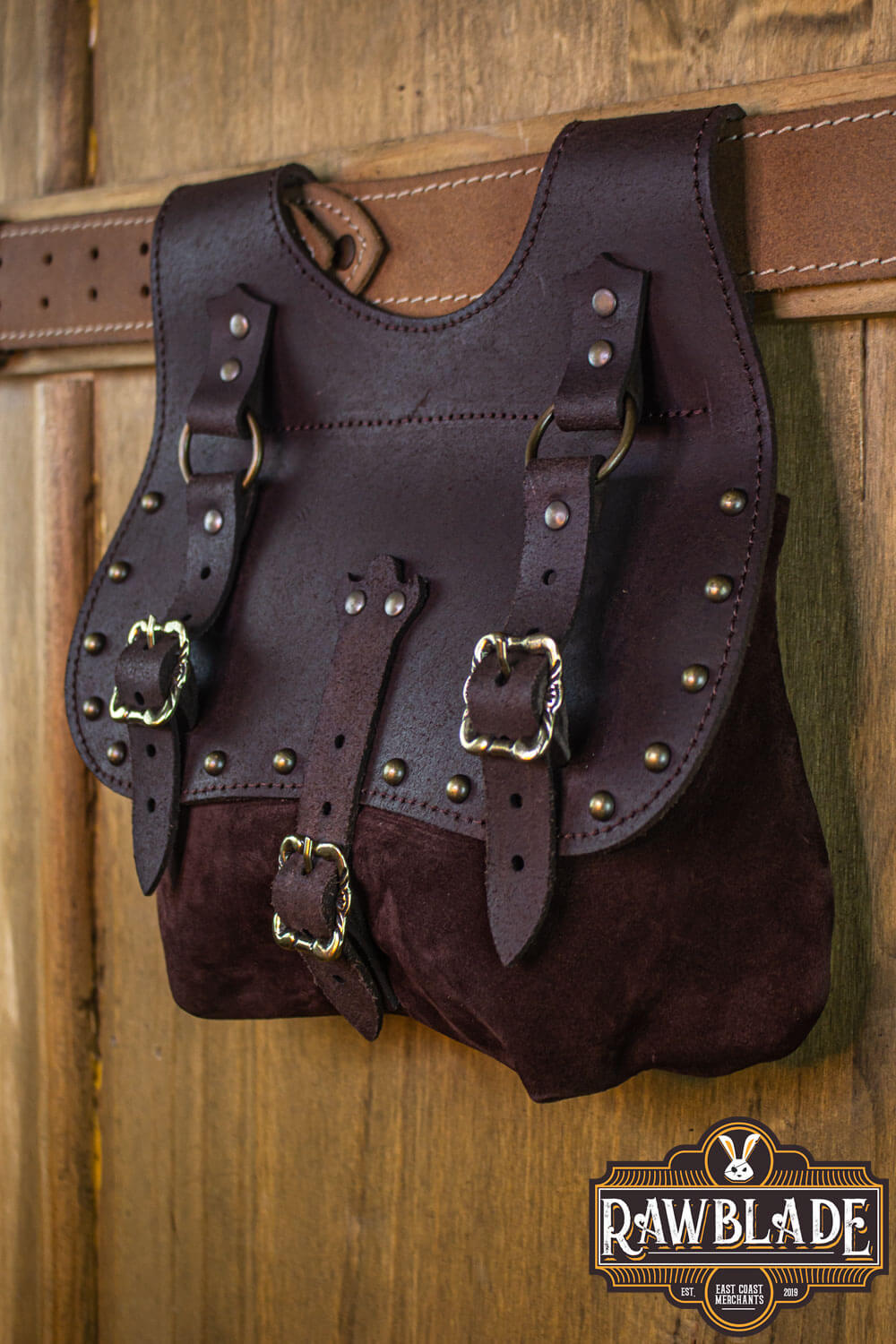 Agor Belt Bag made of 2mm leather and split leather, suitable for belts, in brown and black.