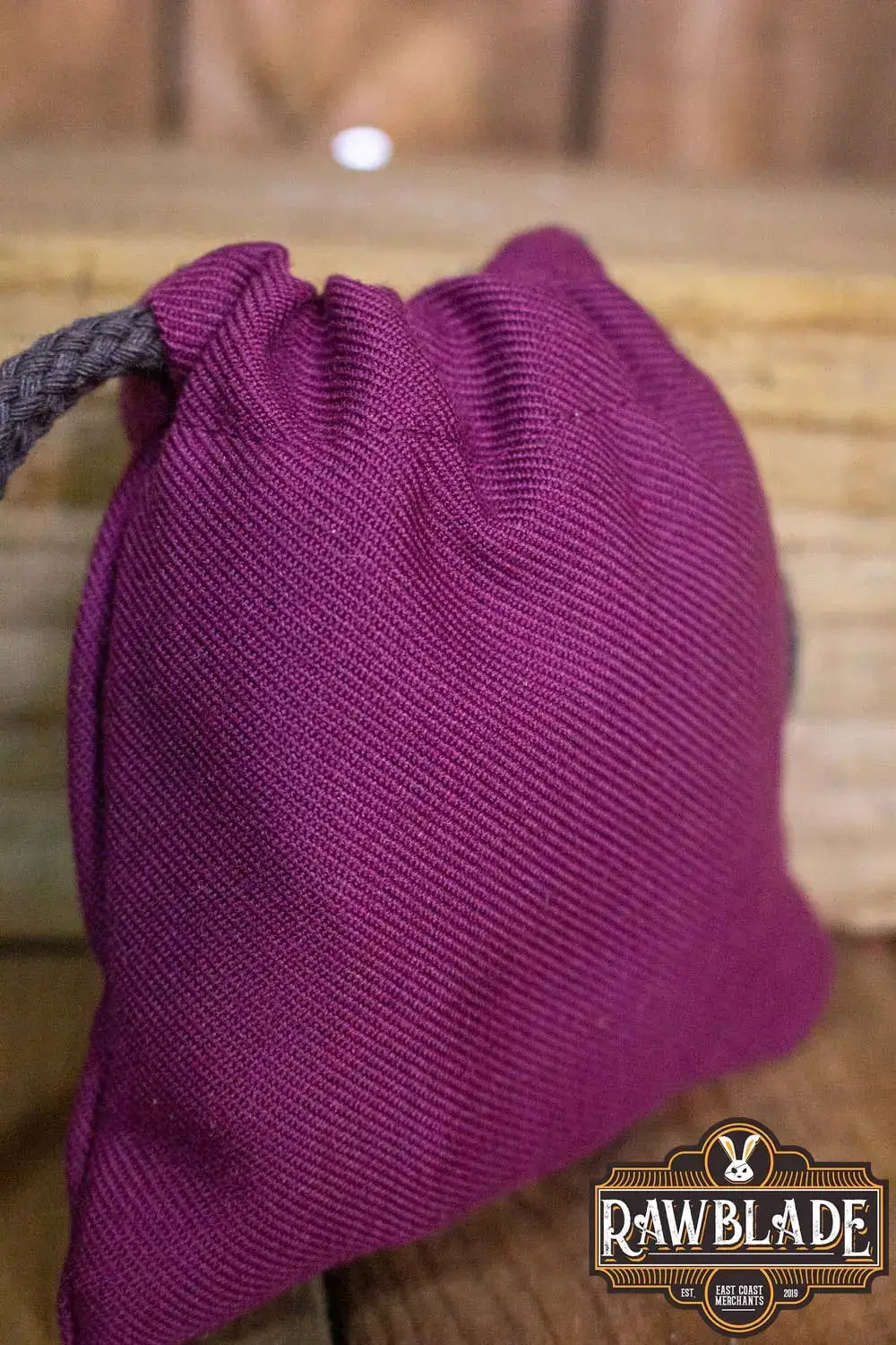 Timber Pouch Premium in rich purple cotton fabric, showcasing superior craftsmanship and traditional Spanish manufacturing.