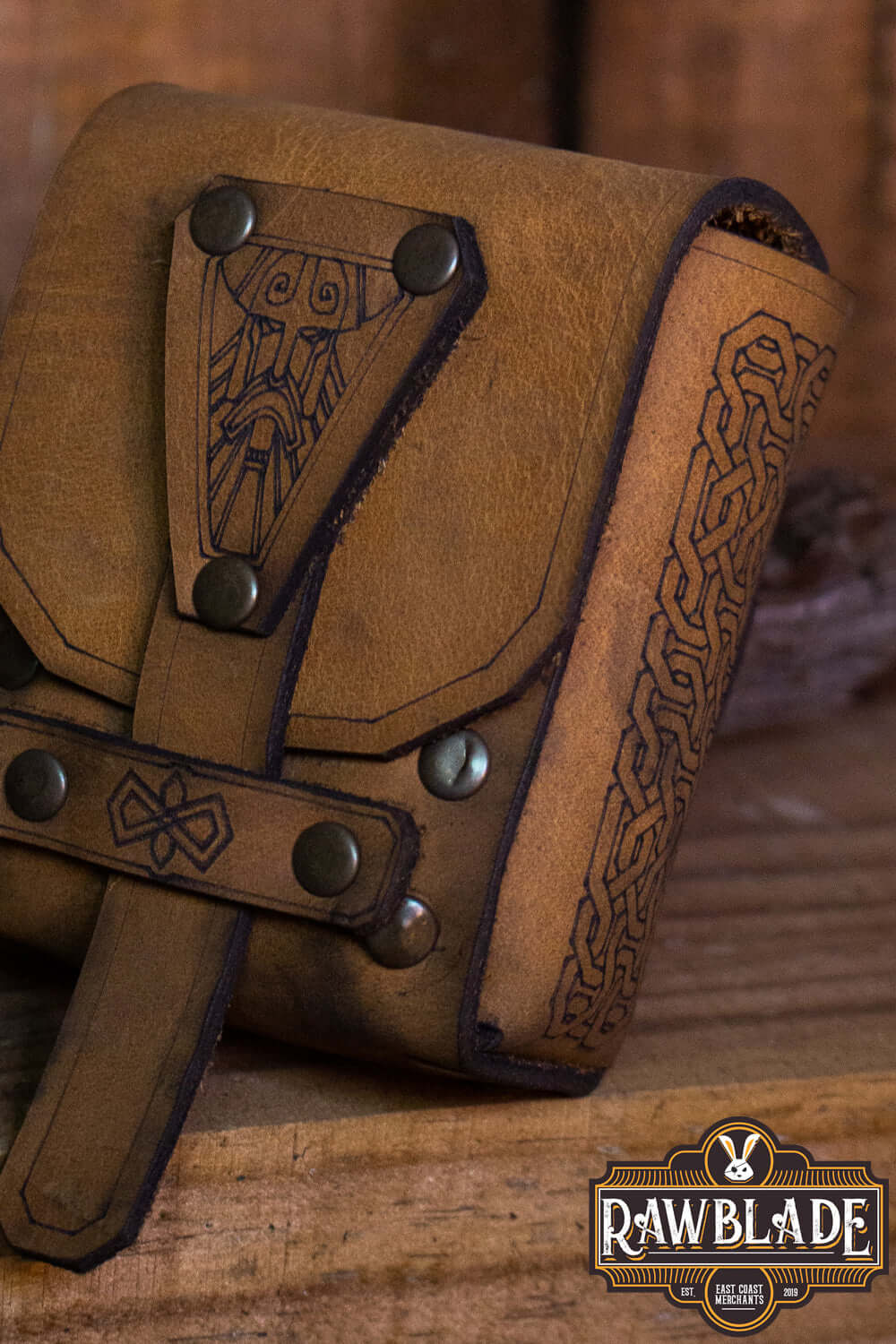 Bormund Pouch Small made of high-quality leather with unique dwarven style and adjustable belt loop.