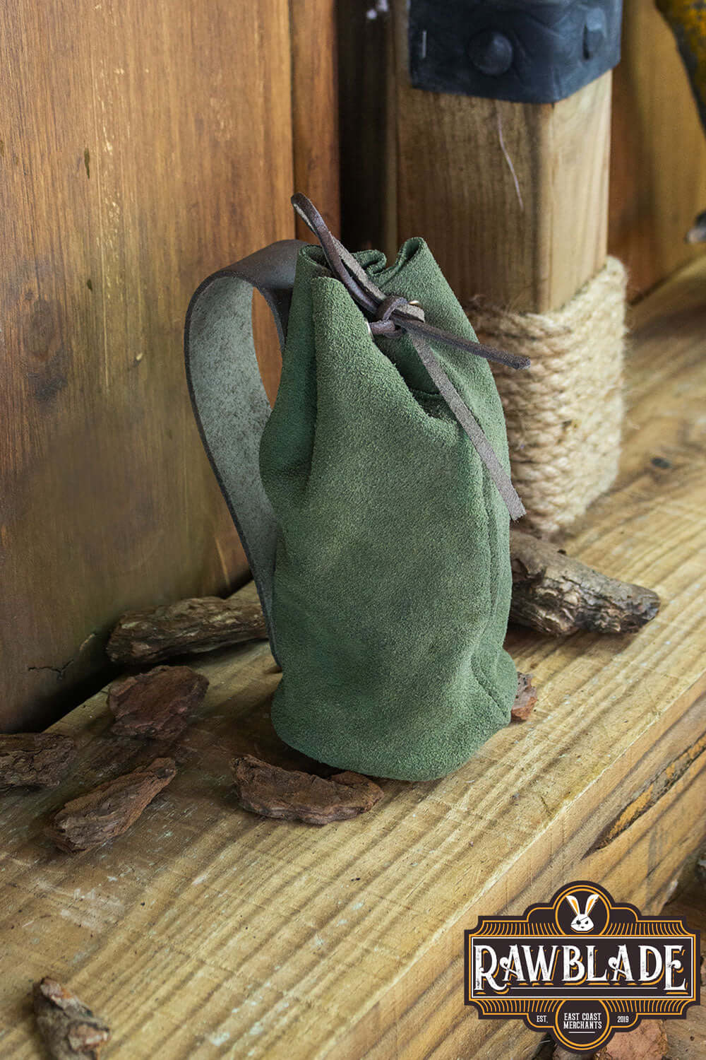 Adventurer Tube Pouch in green, perfect for carrying items like coins and keys, ideal for adventurers and explorers.