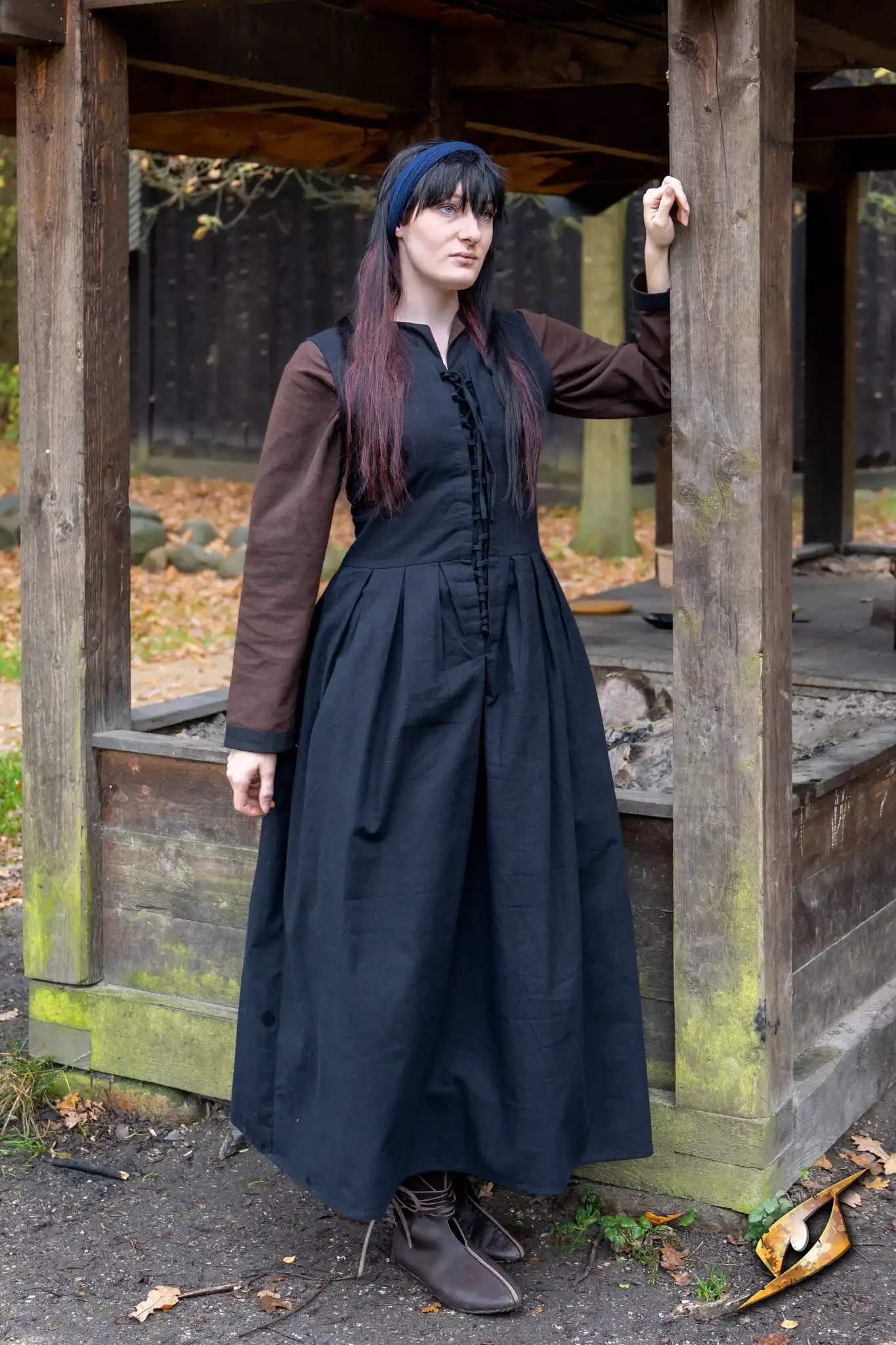Adelina Dress - Perfect for Medieval & Renaissance Events Adelina Dress - Perfect for Medieval & Renaissance Events