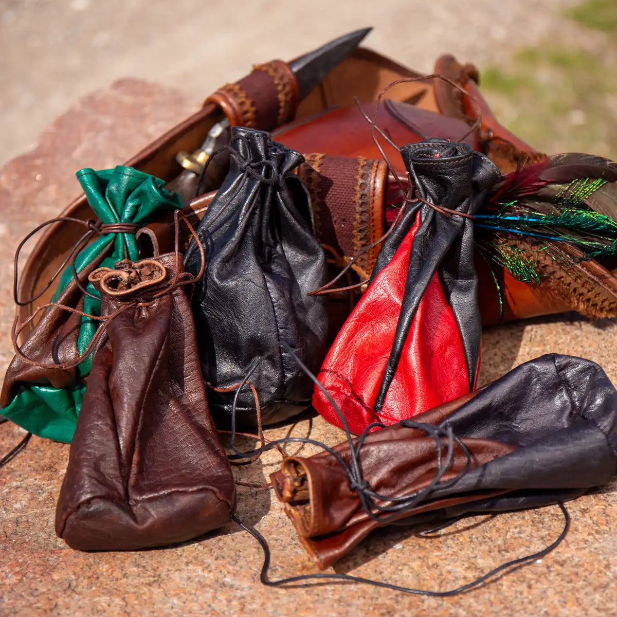 Bounty Hunter Leather Pouch for Coins & Essentials | Epic Armoury Bounty Hunter Leather Pouch for Coins & Essentials | Epic Armoury