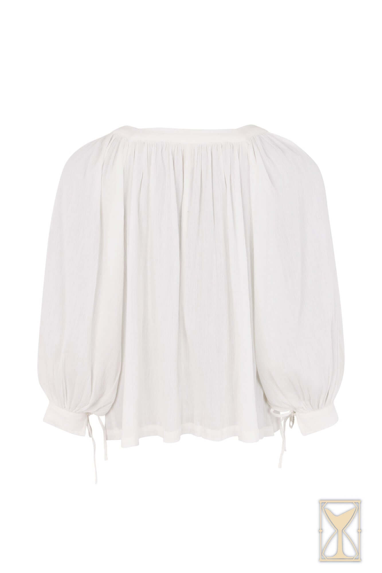 Shirt Duccio white medieval shirt with gathered sleeves and a simple design, perfect for historical reenactment.