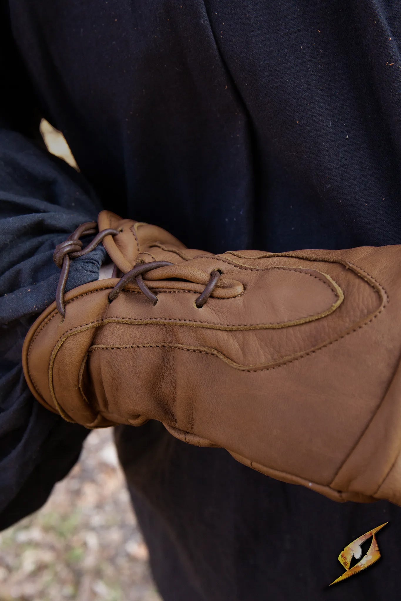 Thief Gloves designed for stealth, featuring a snug fit and durable material for optimal grip and concealment.