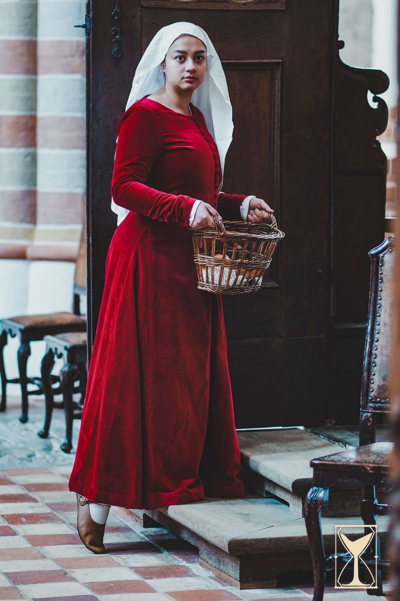 Cotehardie Colette - Elegant Velvet Dress Cotehardie Colette - Elegant Velvet Dress