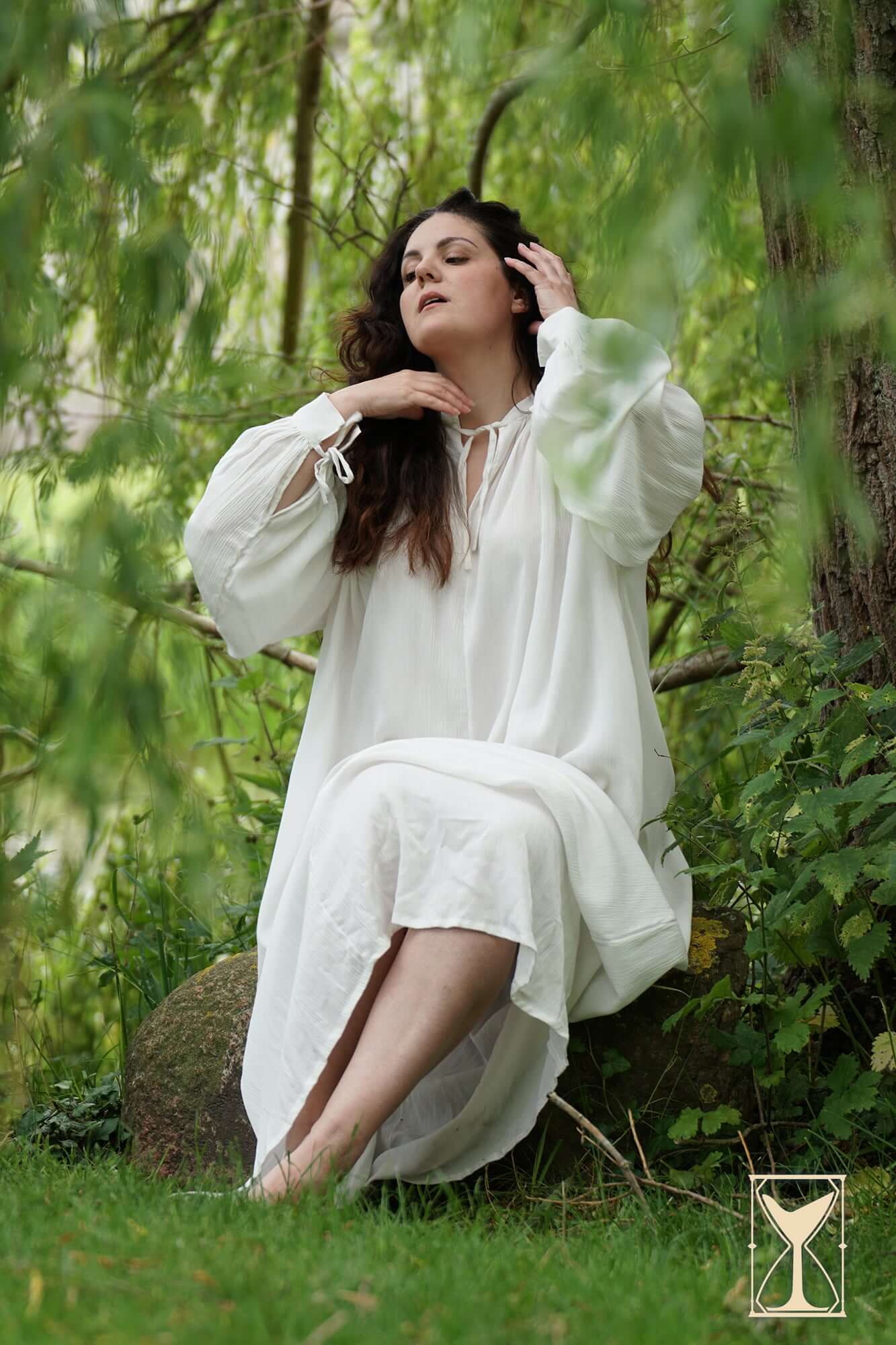 Smock Violet light medieval undergarment worn outdoors, showcasing loose-fitting style among greenery.