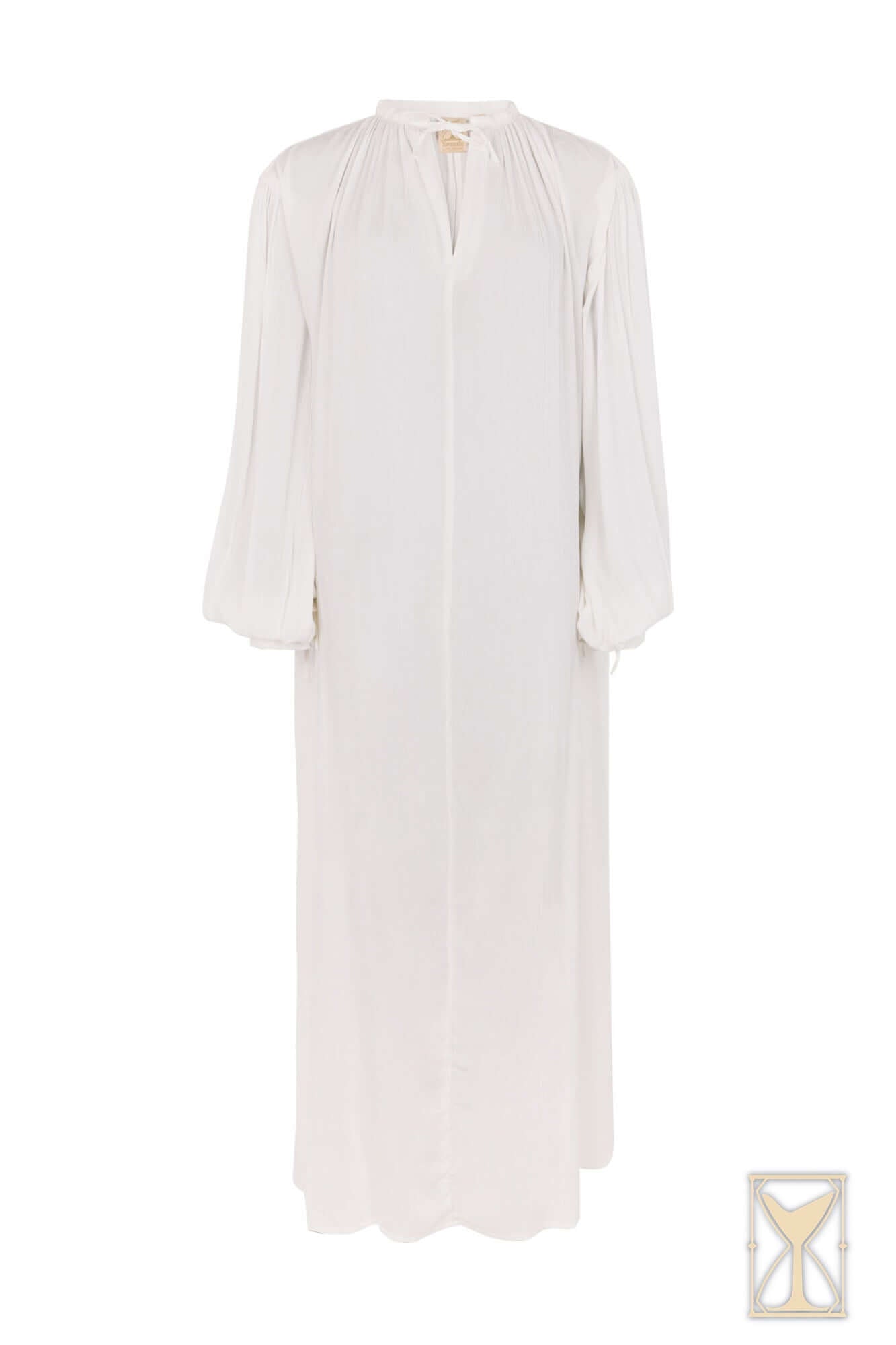 Smock Violet light and lovely medieval undergarment with a loose-fitting design and breathable fabric.