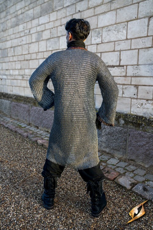 Very thin and small chainmail rings in historical chainmail armors (Spain  and Portugal)? : r/ArmsandArmor
