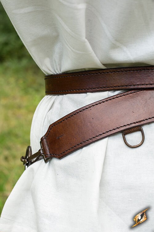 Le Camp brown leather belt contrast stitching