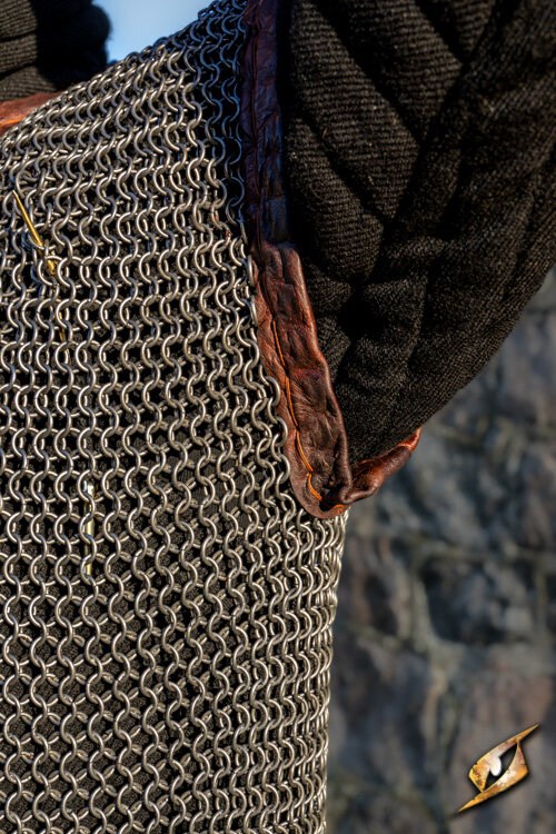 Royal Captain Chainmail - Epic Armoury